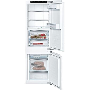 Bosch KIF86PFE0 Serie 8 Einbau-Kühl-Gefrier-Kombination, 177,5 x 56cm Nische, 156L Kühlen & 67L Gefrieren, Flachscharnier, Made in Germany, VitaFresh pro 3x längere Frische, NoFrost nie wieder abtauen